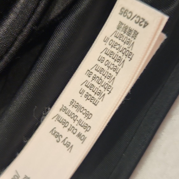 Victoria Secret Very Sexy Elegant Black Women's Bra - Picture 6 of 9